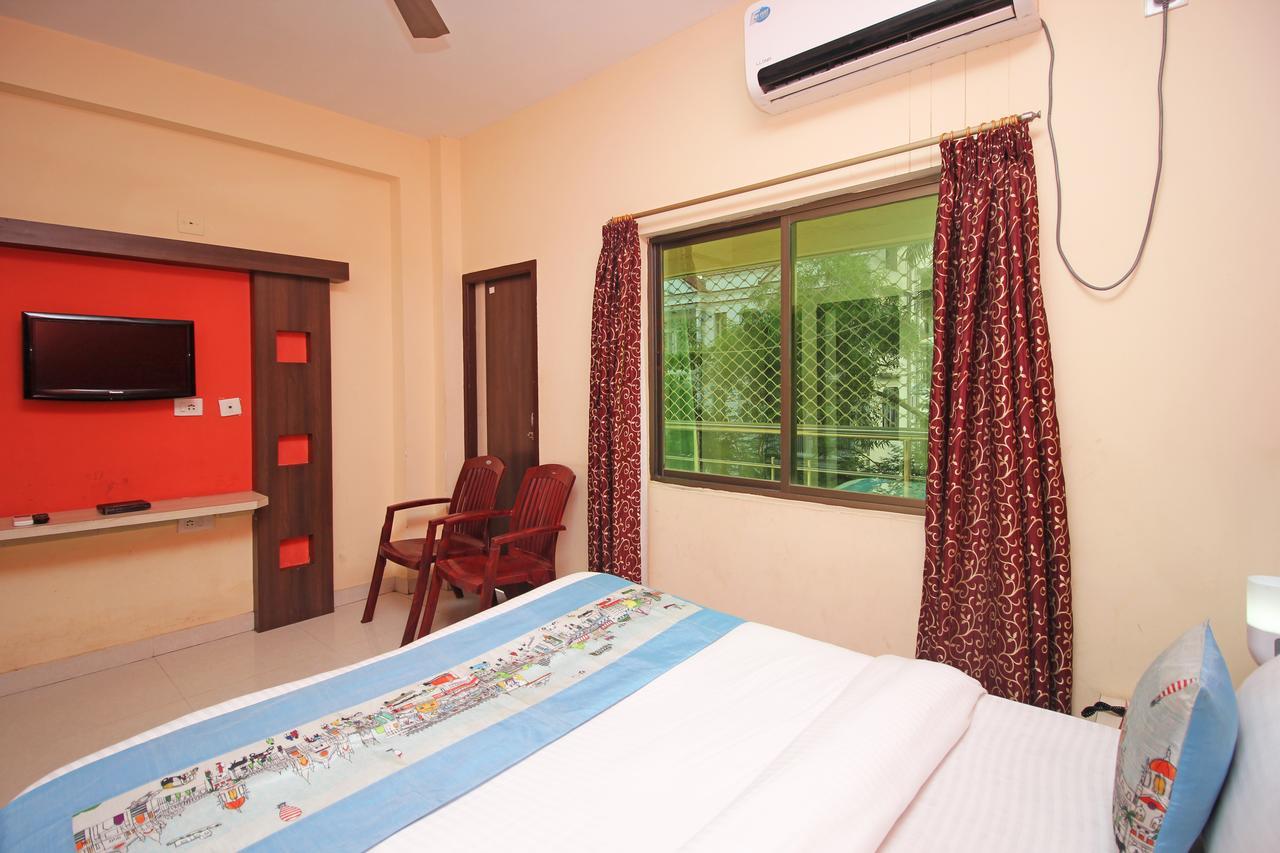 Oyo 7680 Park Lagoon Hotel Puri Exterior photo